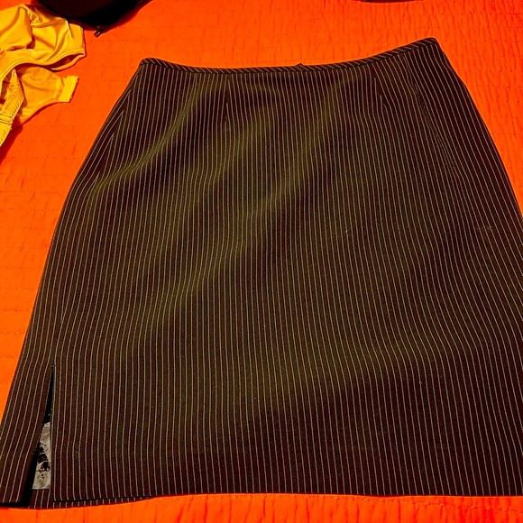 Tahari 3 piece suit. Black with white pin stripe. Like new - Picture 6 of 9